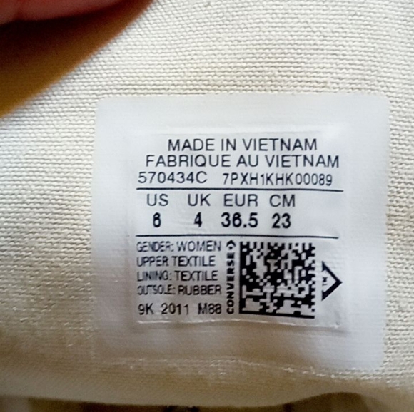 Girls Converse - Picture 4 of 4